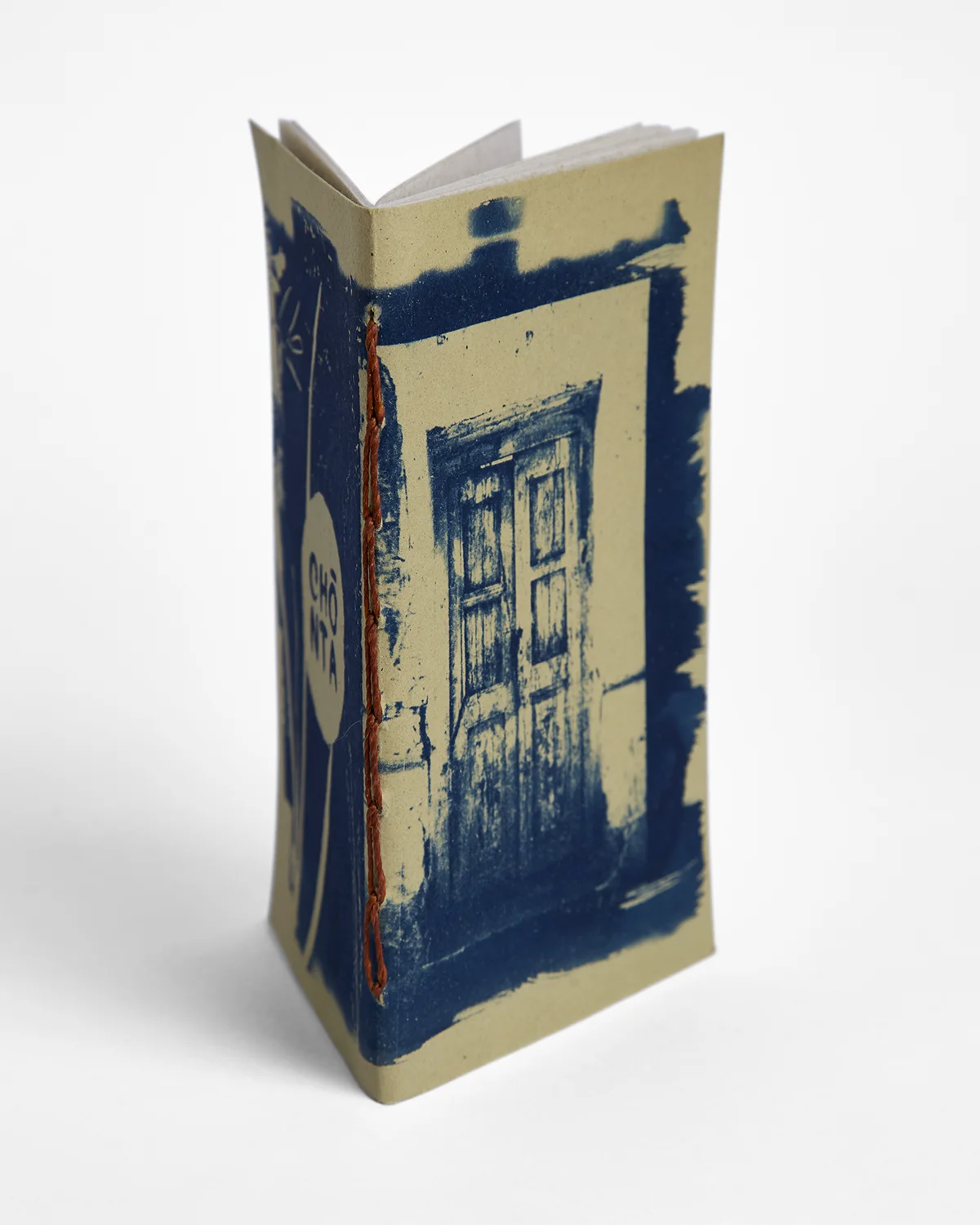 Libreta cianotipia serie Puertas costura 4